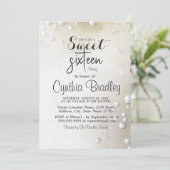 Invitation Perles blanches Sweet sixteen beige fête d'anniver (Debout devant)