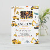 Invitation Personal Construction Birthday Party with Image (Debout devant)