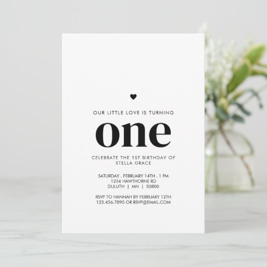 Invitation Personalized One Heart First Birthday (Debout devant)