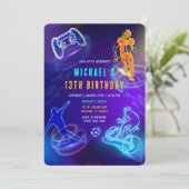 Invitation personnalisée 13e anniversaire garçon (Debout devant)