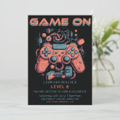 Invitation personnalisée pour l'anniversaire des e (Debout devant)