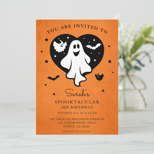 Invitation Personnaliser mignon Halloween Ghost Bat Coeur (Debout devant)