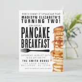 Invitation Petit déjeuner Pancakes et Pyjamas Fête Anniversai (Debout devant)