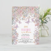 Invitation Petit fleur sauvage est dans le baby shower fleuri (Debout devant)