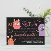 Invitation Petit monstre rose violet Baby shower d'Halloween (Debout devant)