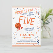 Invitation Petit Rookie Hoop It Up Basketball Anniversaire (Debout devant)
