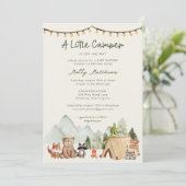 Invitation Petite campeuse Fête de bébé rustique en forêt  (Debout devant)