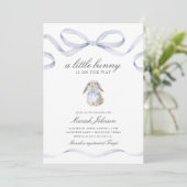 Invitation Petite Fête de Naissance de Lapin | Garçon Bleu Pr (Debout devant)
