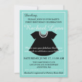 Invitation Petite robe noire petite fille saupoudrer la douch (Devant)