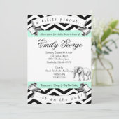 Invitation Peu d'invitation de baby shower d'éléphant (Debout devant)