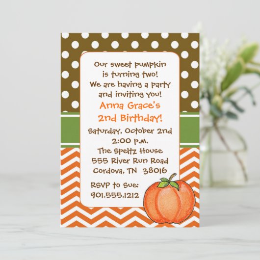 Invitation Peu d'invitations d'anniversaire de citrouille (Debout devant)