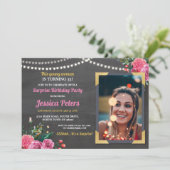 Invitation Photo Anniversaire Marque florale rose N'importe q (Debout devant)