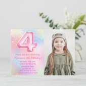 Invitation Photo Arc-en-ciel rose 4e anniversaire (Debout devant)