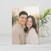 Invitation Photo candide beige chaud (Debout devant)