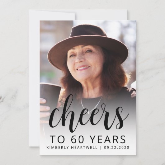 Invitation Photo Cheers Black Script 60e fête d'anniversaire (Devant)
