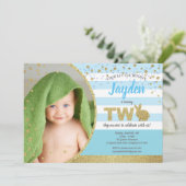 Invitation photo d'anniversaire 2 ans de lapin gar (Debout devant)