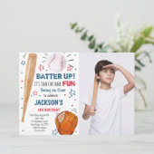 Invitation photo d'anniversaire de baseball (Debout devant)