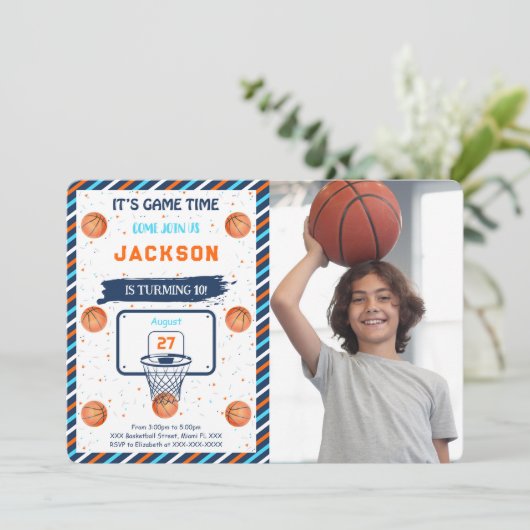 Invitation photo d'anniversaire de basketball oran (Debout devant)