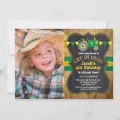 Invitation Photo d'anniversaire du tracteur vert rustique (Devant)
