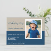 Invitation photo d'anniversaire moderne (Debout devant)