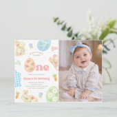 Invitation Photo d'anniversaire pastel pour un premier annive (Debout devant)
