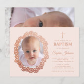 Invitation Photo de baptême de petite fille rose dans une cou (Devant / Derrière)