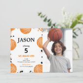 Invitation photo de basketball modifiable (Debout devant)
