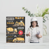 Invitation photo de construction noire et jaune (Debout devant)