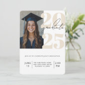 Invitation Photo de diplômé 2025 Moderne Gras (Debout devant)