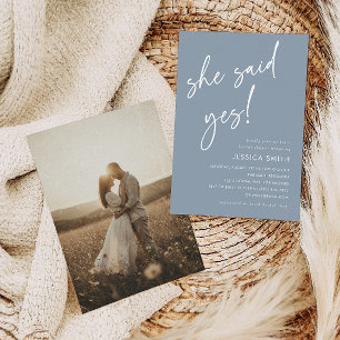 Invitation Photo de la Baby Shower Dusty Blue Elle a dit Oui