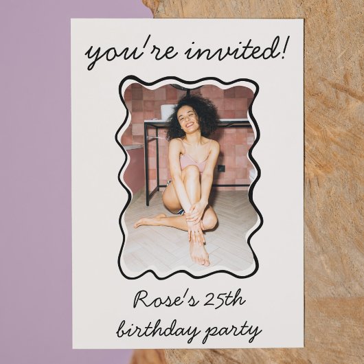 Invitation Photo de la frontière agitée tirée à la main