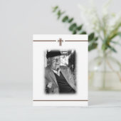 Invitation Photo de l'avis de décès de Memoriam Crucifix (Debout devant)