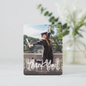 Invitation Photo de remerciement de diplômé excité imprimable (Debout devant)