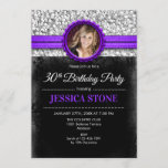 Invitation Photo du 30e anniversaire - Silver Black Purple<br><div class="desc">30th Birthday Invitation with Your Photo Design élégant en noir,  fausse parties scintillant argent avec une pointe de violet. Parfait pour une fête du trentième anniversaire féminin. Il peut être customisé pour n'importe quel âge !</div>