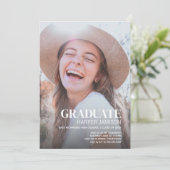 Invitation Photo élégante de la fête de graduation 2023 (Debout devant)