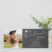 Invitation Photo Graduation Party Élégant Script moderne (Debout devant)