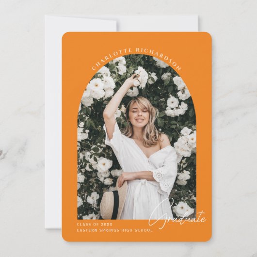 Invitation Photo minimale moderne Orange Girly Graduation Par (Dos)