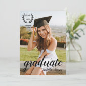 Invitation Photo moderne Élégant Script Grad Party (Debout devant)