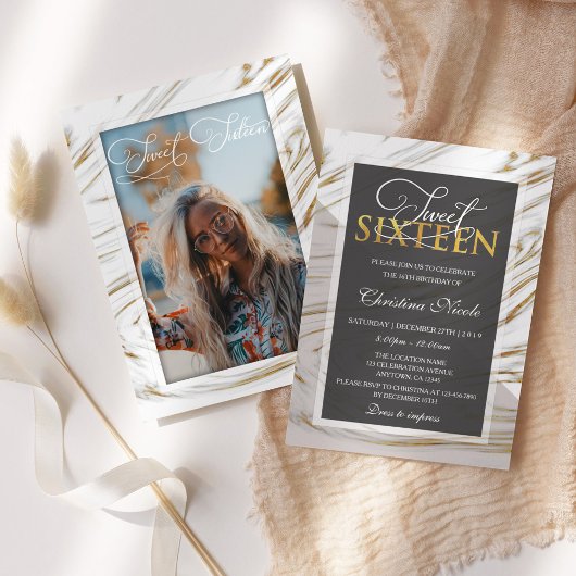 Invitation Photo moderne Sweet 16 Gold Marble Gris