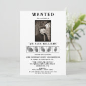 Invitation Photo "Recherchée" fête d'anniversaire (Debout devant)