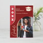 Invitation Photo Red Modern Graduation (Debout devant)
