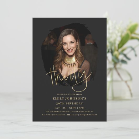 Invitation Photo Script noir et or 30e anniversaire (Debout devant)