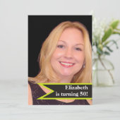 Invitation Photo simple du 50e anniversaire de la femme moder (Debout devant)