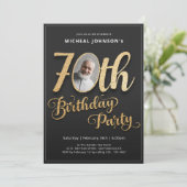 Invitation Photo Typographie Or moderne 70e anniversaire (Debout devant)
