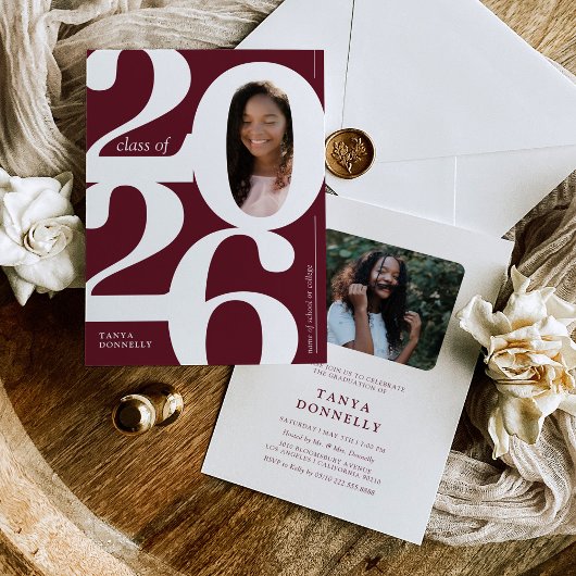 Invitation Photo typographique Burgundy Graduation Party