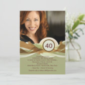 Invitation photo verte pour l'anniversaire de la j (Debout devant)