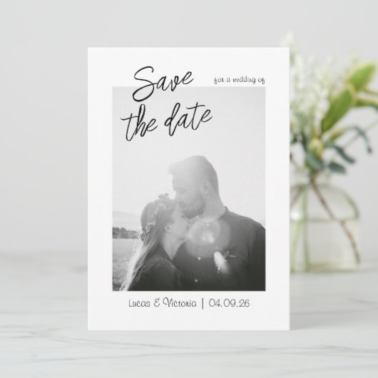 Invitation Photo Whimsical manuscrite enregistrer la date (Debout devant)