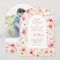 Photographie de l'arche de mariage de jardin flora