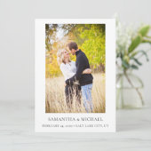 Invitation Photographie de typographie noir et blanc Enregist (Debout devant)