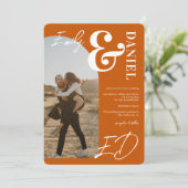 Invitation Photos en gras noms script arche brûlé orange mari (Debout devant)